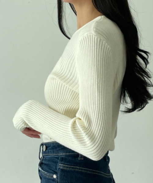 ｔｏｌｅｎｅ（トレネ）の「カットアウト バックリボンデザイン リブニットトップス（ニット/セーター・レディース・ブラック/オフホワイト・FREE）」の6枚目の写真