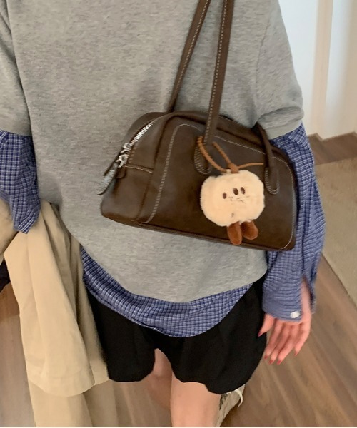 FREE STYLISTS(フリー スタイリスト)の「Y2K レトロスクエアバッグ 【チャーム付】(ショルダーバッグ・レディース・ダークブラウン/ブラック/カーキ・FREE)」の18枚目の写真