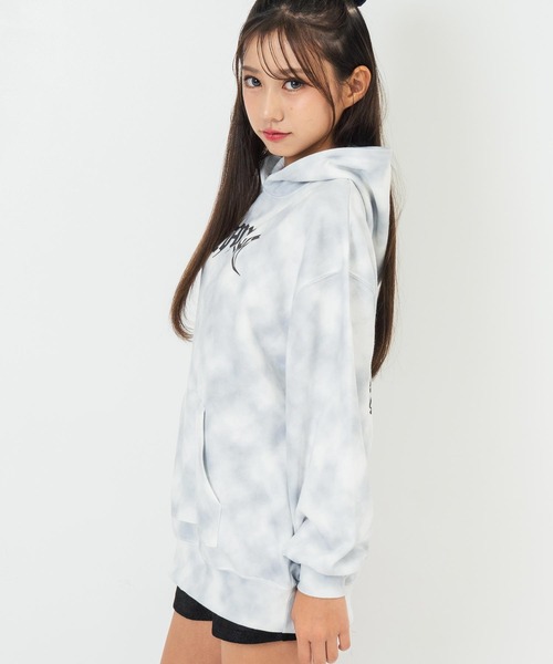 ANAP GiRL(アナップガール)の「ANAPR+S スプレープリントスウェットパーカー【ユニセックス】(パーカー・キッズ・ホワイト/ブラック・M/XS/S)」の5枚目の写真