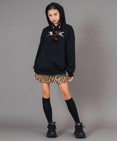 ANAP GiRL(アナップガール)の「ANAPR+S スプレープリントスウェットパーカー【ユニセックス】(パーカー・キッズ・ホワイト/ブラック・M/XS/S)」の10枚目の写真