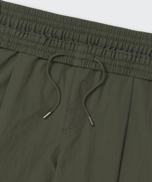 MUSINSA STANDARD（ムシンサスタンダード）の「ナイロンカーゴバンディングバミューダパンツ[カーキ]（その他パンツ・メンズ・その他・26/27/28/29/36/34/32/30/31/33）」の3枚目の写真