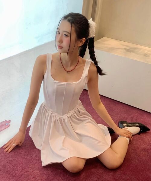 YOUHEE(ユヒ)の「BASIC CORSET DRESS WHITE(ワンピース・レディース・その他・SMALL/MEDIUM)」の8枚目の写真