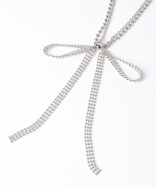 HARE（ハレ）の「リボンモチーフマグネットネックレス(HARE)（ネックレス・レディース・シルバー・FREE）」の4枚目の写真