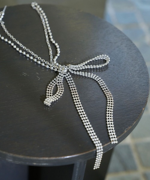 HARE（ハレ）の「リボンモチーフマグネットネックレス(HARE)（ネックレス・レディース・シルバー・FREE）」の13枚目の写真
