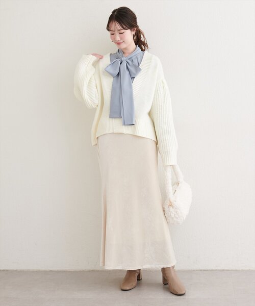 natural couture（ナチュラルクチュール）の「ざっくり編みカーディガン（カーディガン/ボレロ・レディース・イエロー/オフホワイト/グレイッシュベージュ・FREE）」の8枚目の写真