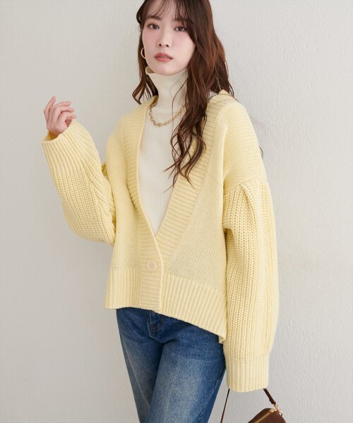 natural couture（ナチュラルクチュール）の「ざっくり編みカーディガン（カーディガン/ボレロ・レディース・イエロー/オフホワイト/グレイッシュベージュ・FREE）」の17枚目の写真