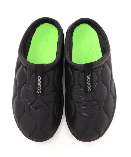OOFOS（ウーフォス）の「OOFOS/ウーフォス/Women's OOcoozie Thermo Mule - Black（スリッポン・レディース・ブラック・23/24/25）」の7枚目の写真