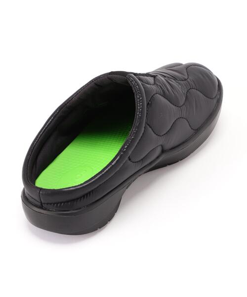 OOFOS（ウーフォス）の「OOFOS/ウーフォス/Women's OOcoozie Thermo Mule - Black（スリッポン・レディース・ブラック・23/24/25）」の9枚目の写真