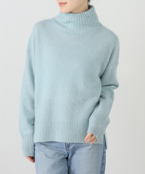 La TOTALITE（ラトータリテ）の「《WEB限定》TICCA/ティッカ ヤクタートルネックプルオーバー（ニット/セーター・レディース・アイボリー/ブルー/ブラウン・FREE）」の3枚目の写真