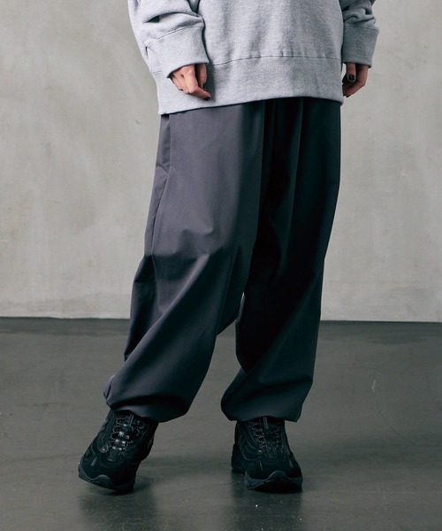 VIRGOwearworks（ヴァルゴウェアワークス）の「GEANIE RECONSTRUCT PANTS（その他パンツ・メンズ・ネイビー/ブラック/グレー・2/3/4）」の2枚目の写真