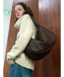 DENU（デヌ）の「ETHER Bag [Brown]（ショルダーバッグ）」