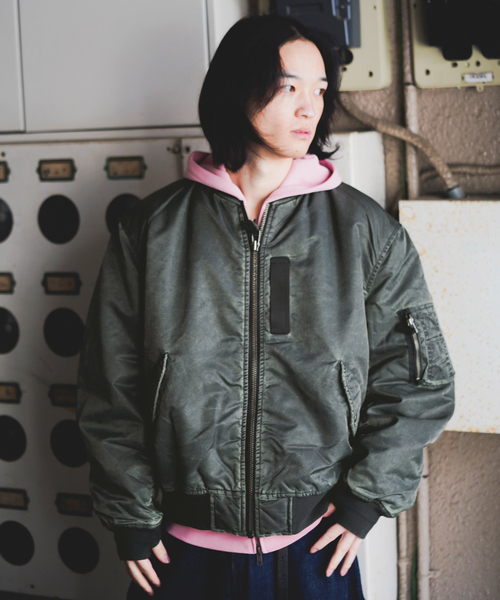 JOINT WORKS(ジョイントワークス)の「フェードナイロン パッファー MA-1 / Faded Nylon Puffer MA-1(MA-1・メンズ・ブラウン/ブラック・MEDIUM/LARGE)」の2枚目の写真