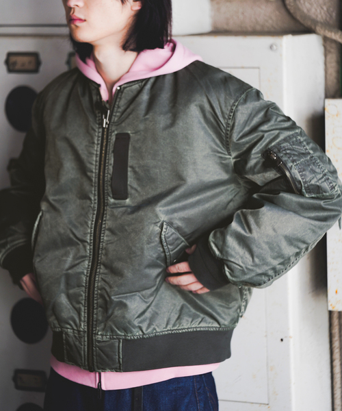 JOINT WORKS(ジョイントワークス)の「フェードナイロン パッファー MA-1 / Faded Nylon Puffer MA-1(MA-1・メンズ・ブラウン/ブラック・MEDIUM/LARGE)」の3枚目の写真
