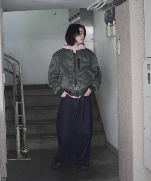 JOINT WORKS(ジョイントワークス)の「フェードナイロン パッファー MA-1 / Faded Nylon Puffer MA-1(MA-1・メンズ・ブラウン/ブラック・MEDIUM/LARGE)」の6枚目の写真