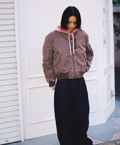 JOINT WORKS(ジョイントワークス)の「フェードナイロン パッファー MA-1 / Faded Nylon Puffer MA-1(MA-1・メンズ・ブラウン/ブラック・MEDIUM/LARGE)」の16枚目の写真