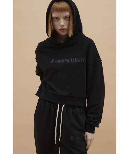 K-GARMENT(カメント)の「W クロップフードパーカー ブラック(パーカー・レディース・その他・SMALL/X-SMALL)」の2枚目の写真