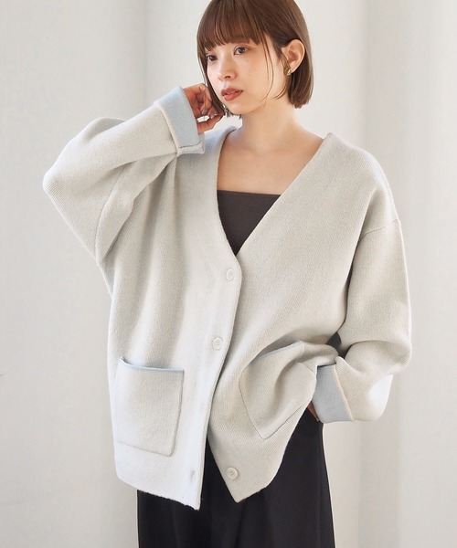 tiptop（ティップトップ）の「Wフェイス配色Vネックカーディガン（カーディガン/ボレロ・レディース・アイボリー/グレー/チャコールグレー/ピンク・FREE）」の5枚目の写真