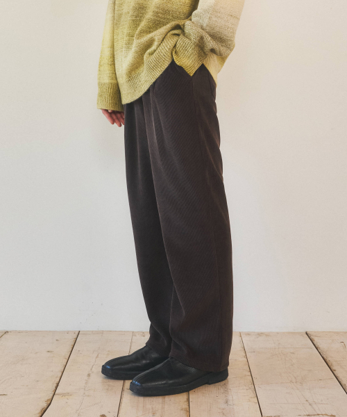 WEDNESDAY OASIS(ウェンズデーオアシス)の「ブラシウォッシュドコーデュロイパンツ3COLOR(その他パンツ・メンズ・ネイビー/ブラウン/ブラック・MEDIUM/LARGE)」の4枚目の写真