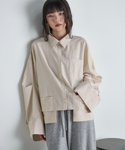 THE YOn(ザヨン)の「ダブルポケットタックスリーブストライプクロップドシャツ(シャツ/ブラウス・レディース・グレー/ウィート/サックスブルー・FREE)」の17枚目の写真