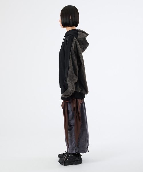 FTW（エフティダブリュー）の「KNIT DOCKING EYELET HOODIE（パーカー・レディース・チャコールグレー/ブラック・LARGE/MEDIUM/SMALL）」の11枚目の写真