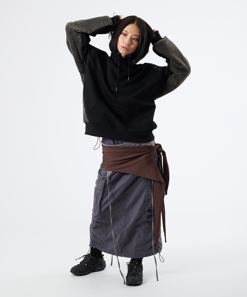 FTW（エフティダブリュー）の「KNIT DOCKING EYELET HOODIE（パーカー・レディース・チャコールグレー/ブラック・LARGE/MEDIUM/SMALL）」の13枚目の写真
