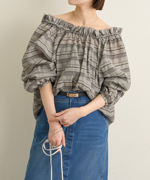 Omekashi（オメカシ）の「オフショルブラウス（シャツ/ブラウス・レディース・オフホワイト/ブラック・FREE）」の16枚目の写真