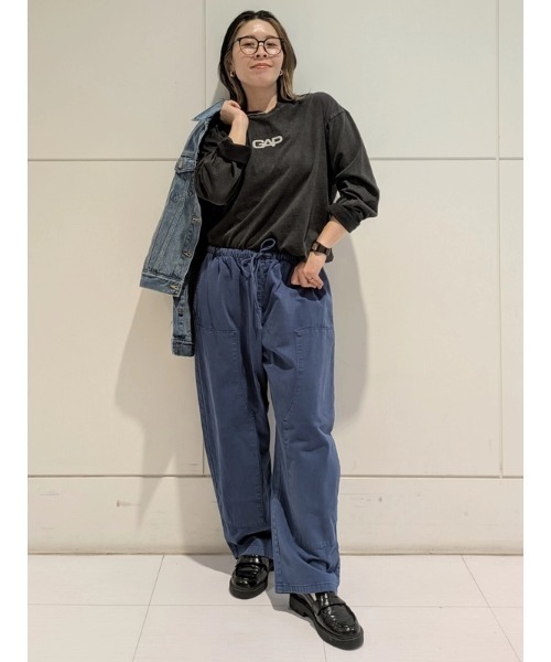 GAP(ギャップ)の「イージー ウエスト ダブルニー バレルパンツ(その他パンツ・レディース・ブラック/イエロー/ブルー・XS/S/XXS/M/L)」の16枚目の写真