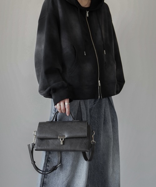 ELLUV（エルブ）の「【ELLUV/エルヴ】バーティカルメタルバックル ハンドルショルダーバッグ（ショルダーバッグ・メンズ・ブラック/ブラウン系その他/ブラック系その他・FREE）」の9枚目の写真