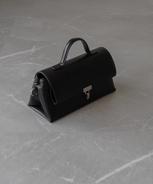 ELLUV（エルブ）の「【ELLUV/エルヴ】バーティカルメタルバックル ハンドルショルダーバッグ（ショルダーバッグ・メンズ・ブラック/ブラウン系その他/ブラック系その他・FREE）」の14枚目の写真