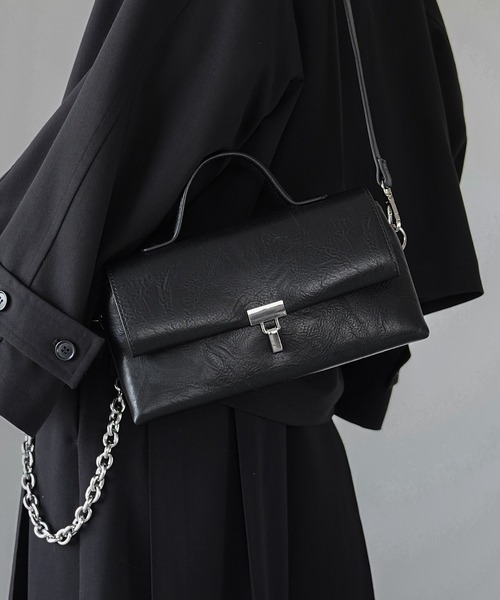 ELLUV（エルブ）の「【ELLUV/エルヴ】バーティカルメタルバックル ハンドルショルダーバッグ（ショルダーバッグ・メンズ・ブラック/ブラウン系その他/ブラック系その他・FREE）」の7枚目の写真