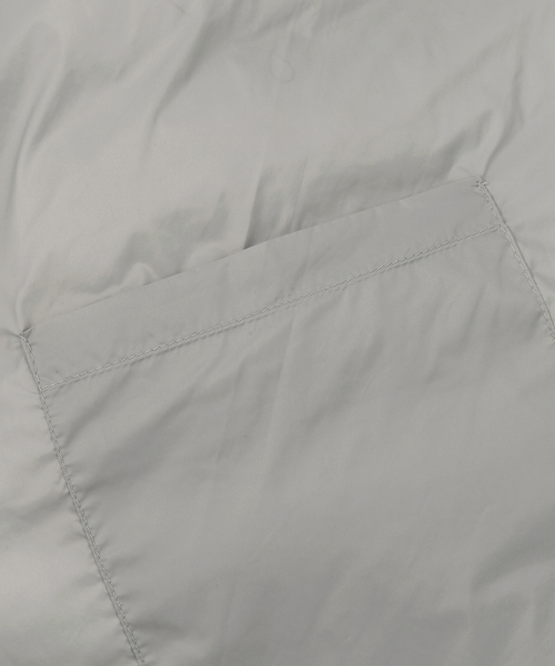 EXCONTAINER(エックスコンテナ)の「ライトウェイトフードパディングジャケット(GREY)(ダウンベスト・メンズ・その他・SMALL/X-LARGE/LARGE/MEDIUM)」の4枚目の写真