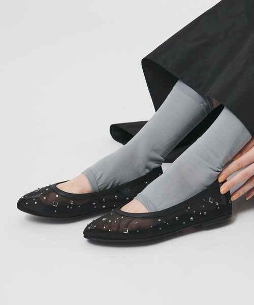 UNITED ARROWS(ユナイテッドアローズ)の「チュール ビジュー バレエシューズ(バレエシューズ・レディース・ブラック/ベージュ・38/37h/37/36h/36/35h/35)」の15枚目の写真