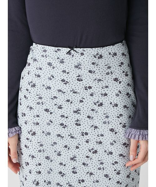 LILY BROWN（リリーブラウン）の「プリントシフォンバイアスミディスカート（スカート・レディース・ライトベージュ/サックスブルー/ネイビー・0/1）」の15枚目の写真
