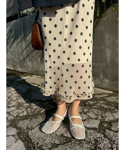 LILY BROWN（リリーブラウン）の「プリントシフォンバイアスミディスカート（スカート・レディース・ライトベージュ/サックスブルー/ネイビー・0/1）」の6枚目の写真