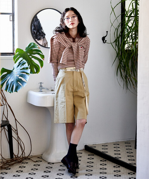 FREAK'S STORE(フリークスストア)の「<新色追加>FRUIT OF THE LOOM × FREAK'S STORE/フルーツオブザルーム 別注 ロゴベルト付き ツイル ショートパンツ/トリミング(その他パンツ・レディース・ピンク/ベージュ/ネイビー/オリーブ・SMALL/MEDIUM)」の8枚目の写真