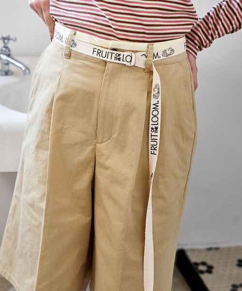 FREAK'S STORE(フリークスストア)の「<新色追加>FRUIT OF THE LOOM × FREAK'S STORE/フルーツオブザルーム 別注 ロゴベルト付き ツイル ショートパンツ/トリミング(その他パンツ・レディース・ピンク/ベージュ/ネイビー/オリーブ・SMALL/MEDIUM)」の15枚目の写真