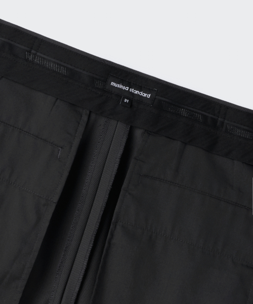 MUSINSA STANDARD（ムシンサスタンダード）の「ウィップコードストレートヒドンバンディングスラックス[グレー]（スラックス・メンズ・その他・26/27/28/29/30/31/32/33/34/36/38/40/42）」の5枚目の写真