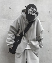 YACA（ヤーカ）の「Big Silhouette Logo Zip Parka/ビッグシルエットロゴジップパーカー【unisex item】（パーカー）」