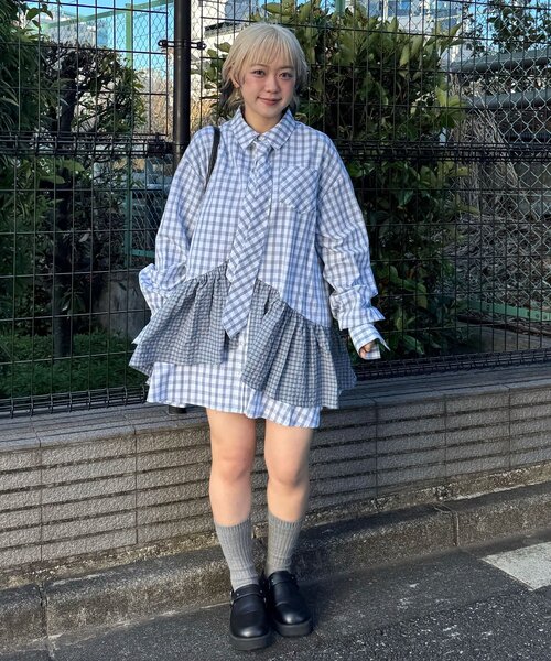 CIAOPANIC(チャオパニック)の「ネクタイ付きティアードチュニックシャツワンピース(シャツ/ブラウス・レディース・ブルー/サックスブルー/イエロー/グリーン/ホワイト/ピンク/ベージュ・ONE SIZE)」の14枚目の写真