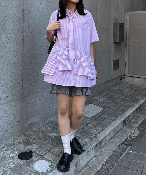 CIAOPANIC（チャオパニック）の「【長袖/半袖展開】ネクタイ付きティアードチュニックシャツワンピース（シャツ/ブラウス・レディース・ブルー/サックスブルー/イエロー/グリーン/ホワイト/ピンク/ベージュ/グレー/ベージュ系その他/ブラック・ONE SIZE/0）」の19枚目の写真