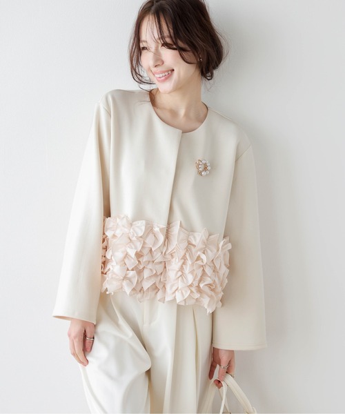 AMELY(エミリー)の「フリルヘム ノーカラージャケット(ノーカラージャケット・レディース・ブラック/グレー/ベージュ・フリー)」の3枚目の写真