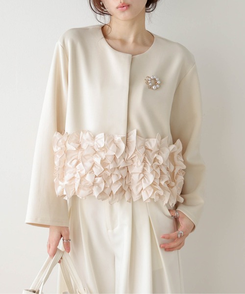 AMELY(エミリー)の「フリルヘム ノーカラージャケット(ノーカラージャケット・レディース・ブラック/グレー/ベージュ・フリー)」の19枚目の写真