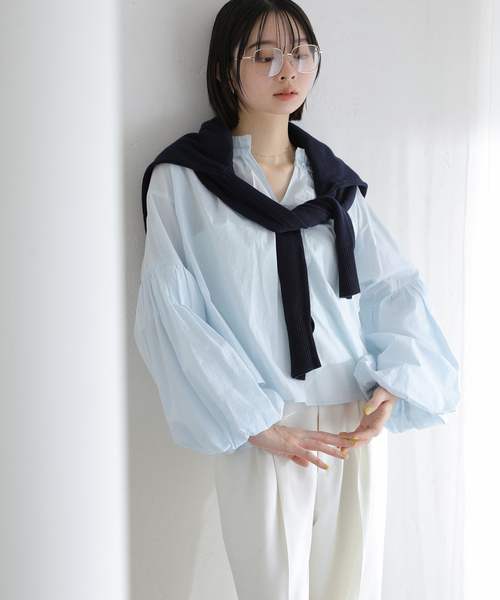 La TOTALITE（ラトータリテ）の「【洗える】袖バルーンブラウス（シャツ/ブラウス・レディース・スカイブルー/ホワイト・FREE）」の15枚目の写真