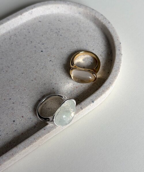 CAPRICIEUX LE'MAGE（カプリシューレマージュ）の「〈GOLDY/ゴールディ〉ニュアンスクリアリング（ネックレス・レディース・シルバー/ゴールド・FREE）」の6枚目の写真