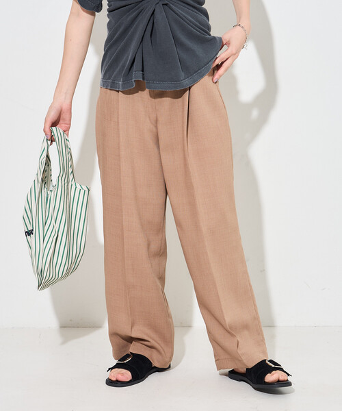 FREAK'S STORE(フリークスストア)の「接触冷感/UVカット LINEN TOUCH タック イージーパンツ/リネンタッチ(スラックス・レディース・グレー/ブラック/ベージュ/ネイビー・MEDIUM/SMALL)」の3枚目の写真