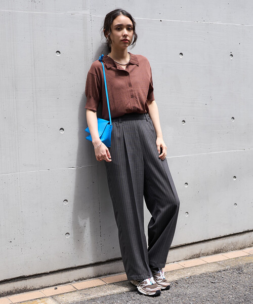 FREAK'S STORE(フリークスストア)の「接触冷感/UVカット LINEN TOUCH タック イージーパンツ/リネンタッチ(スラックス・レディース・グレー/ブラック/ベージュ/ネイビー・MEDIUM/SMALL)」の7枚目の写真