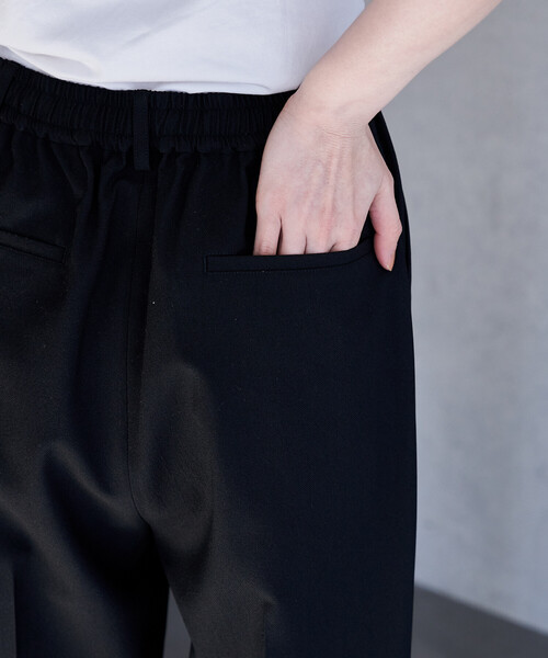 FREAK'S STORE(フリークスストア)の「接触冷感/UVカット LINEN TOUCH タック イージーパンツ/リネンタッチ(スラックス・レディース・グレー/ブラック/ベージュ/ネイビー・MEDIUM/SMALL)」の13枚目の写真