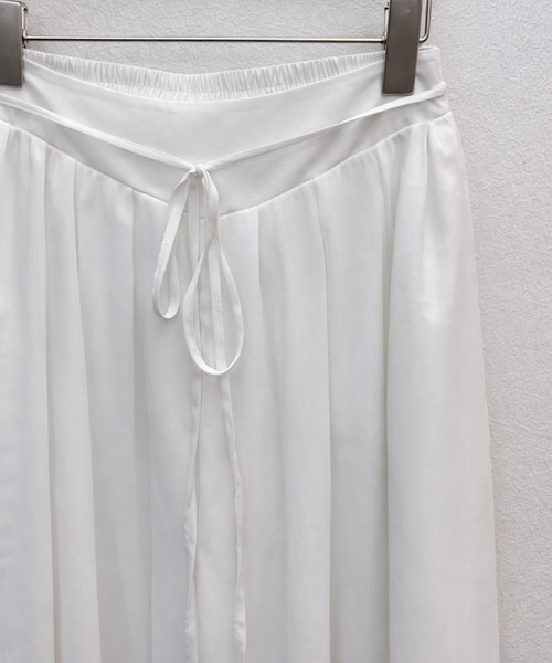 SAISON DE PAPILLON（セゾンドパピヨン）の「【2026SS新作】レーディス ワイドパンツ リボン付き シワ加工 体型カバー 通勤 きれいめ オフィスカジュアル（その他パンツ・レディース・ホワイト・M/S/L）」の17枚目の写真