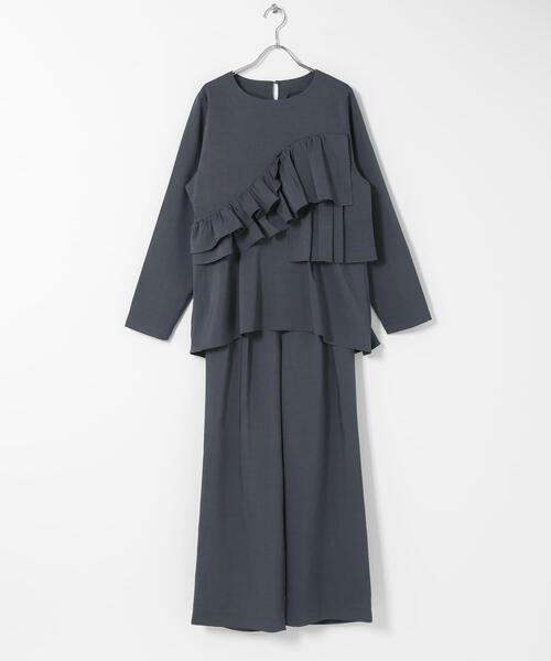 SENSE OF PLACE by URBAN RESEARCH（センスオブプレイスバイアーバンリサーチ）の「フリルトップパンツセットアップ（スラックス・レディース・ベージュ/ブラック/チャコールグレー・SMALL/MEDIUM）」の22枚目の写真