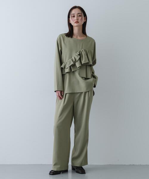 SENSE OF PLACE by URBAN RESEARCH（センスオブプレイスバイアーバンリサーチ）の「フリルトップパンツセットアップ（スラックス・レディース・ベージュ/ブラック/チャコールグレー・SMALL/MEDIUM）」の7枚目の写真